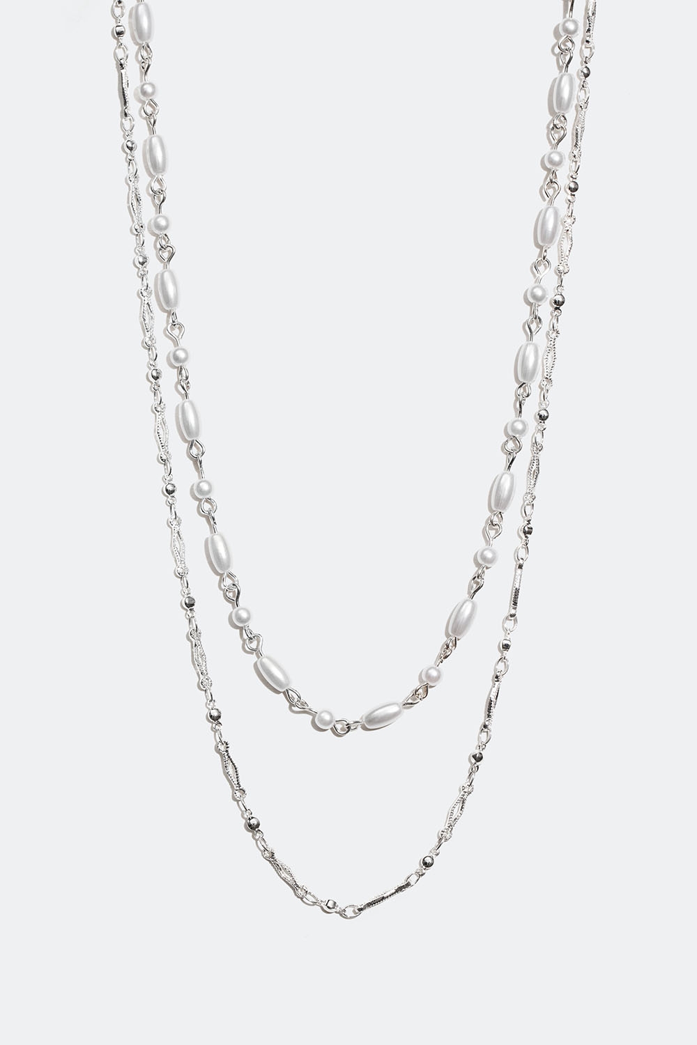 Dobbelt halskæde med ovale og runde perler i gruppen Smykker / Halskæder hos Glitter (254001401001)
