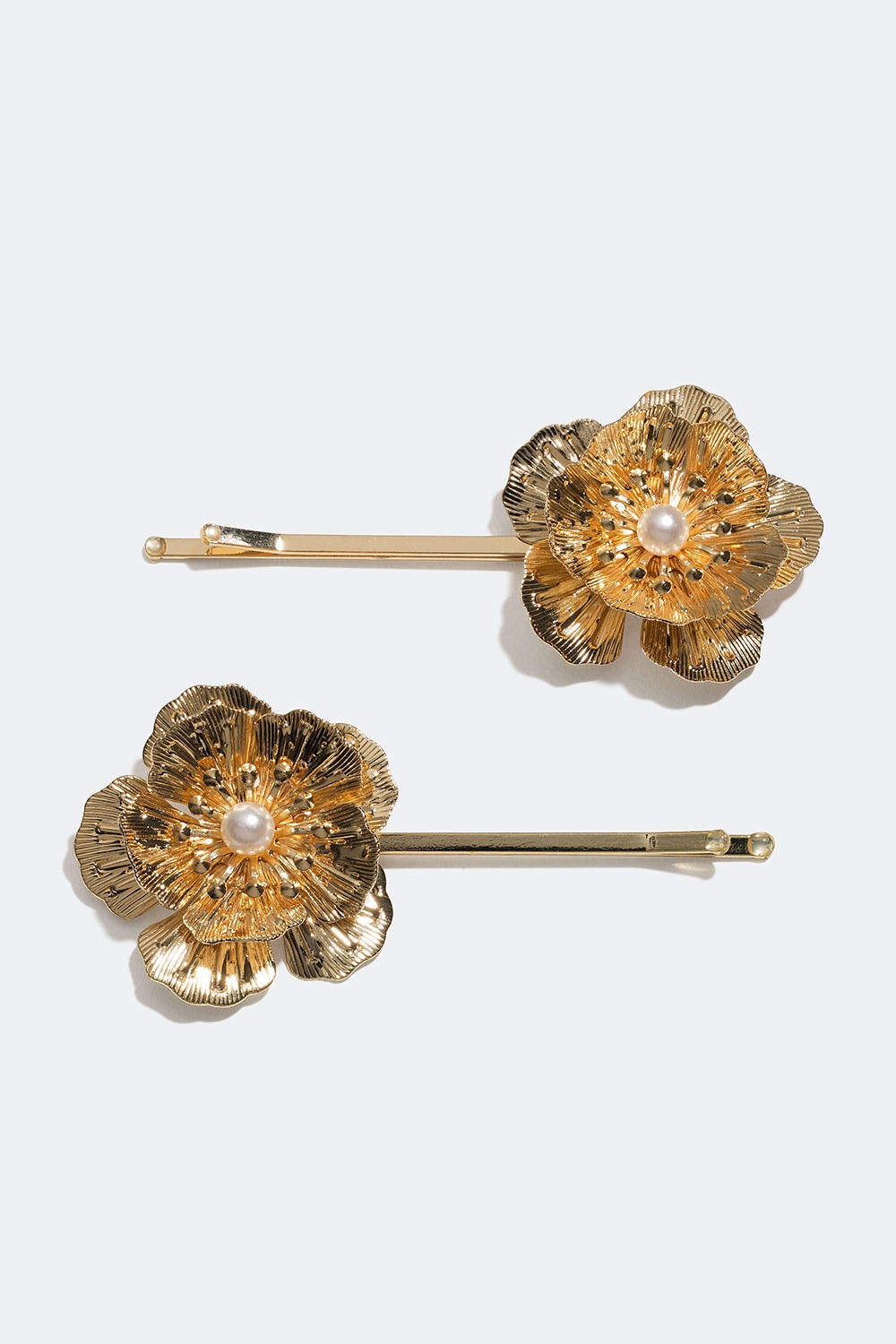 Guldfarvede hårnåle med blomster og perler, 2-pak i gruppen Håraccessories / Spænder & klemmer / Hårspænder hos Glitter (335001082000)