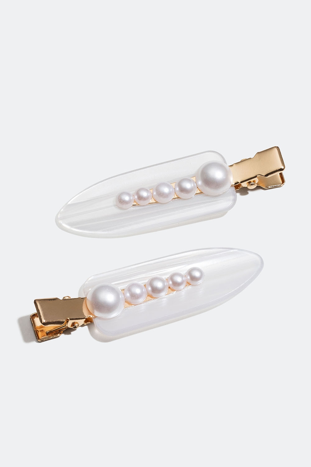Guldfarvede hårspænder med hvide perler, 2-pak i gruppen Håraccessories / Spænder & klemmer / Hårspænder hos Glitter (335001173100)