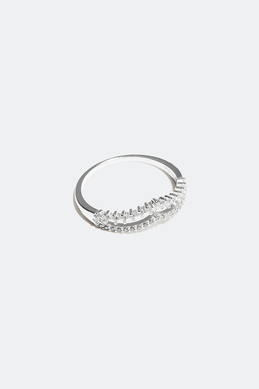 Ring i ægte sølv med v-formet design i gruppen Ægte sølv / Sølvringe / Sølv hos Glitter (55600006)